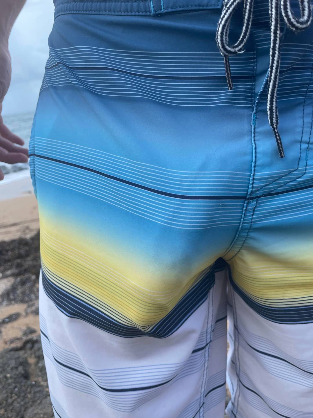Boner at the beach 🏖🍆 | Scrolller