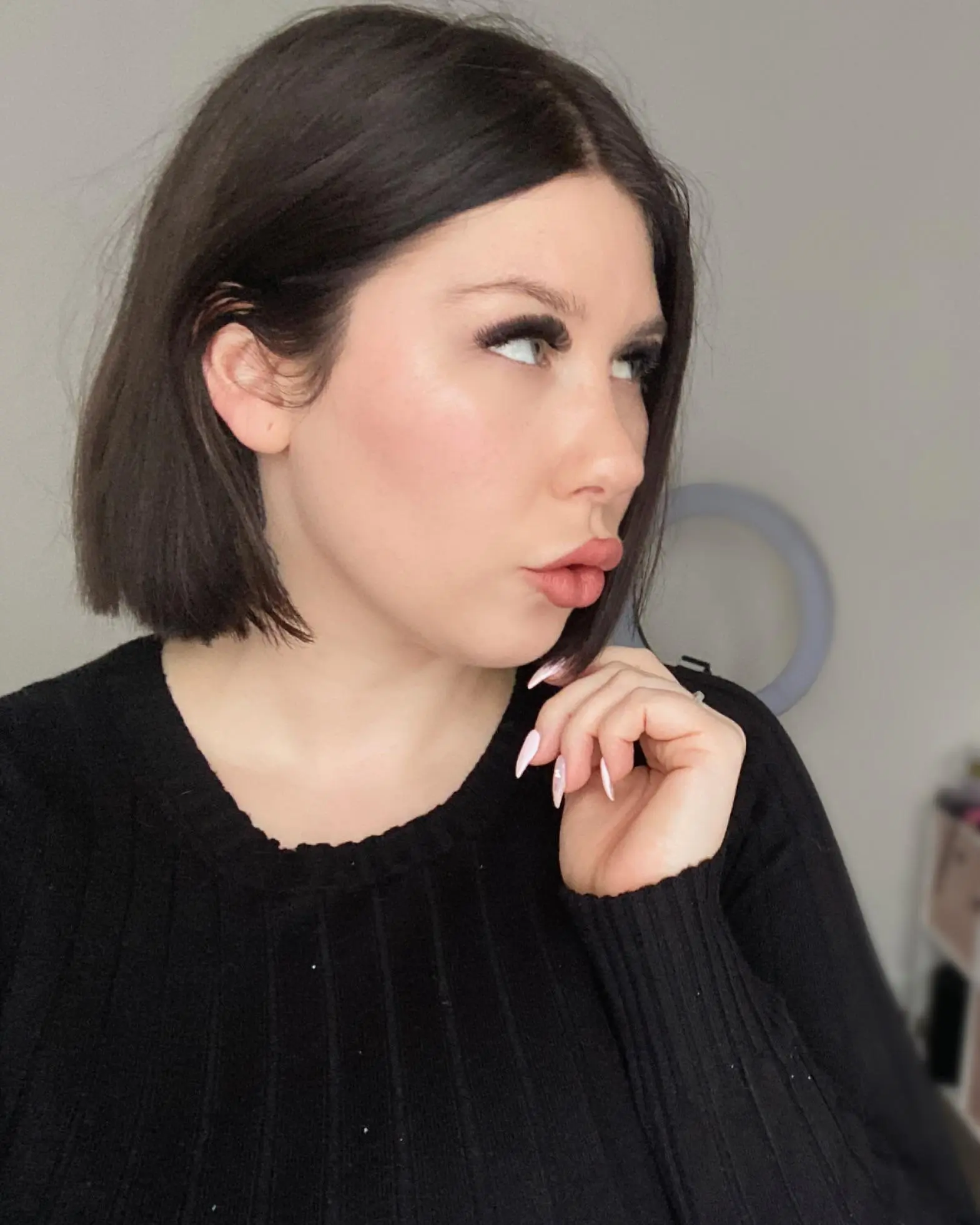 Are you able to tribute straight away? If so, KIK: kyrafae777