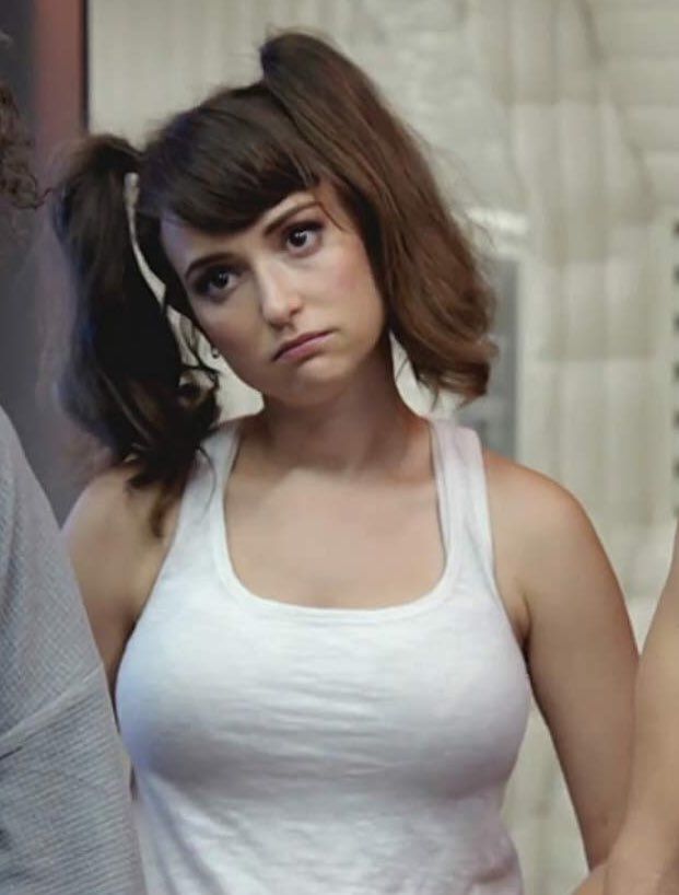 Milana Vayntrub Scrolller