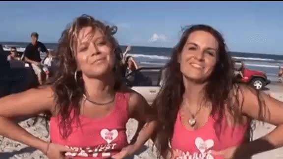 Beach Babe Boobs Flash Scrolller Beach Babe Boobs Flash Scrolller