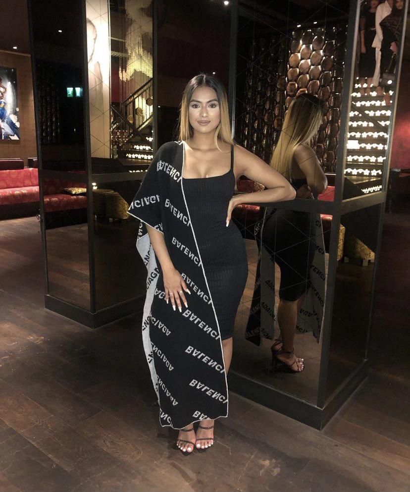 Big bunda and painted toes are an elite combination | Scrolller