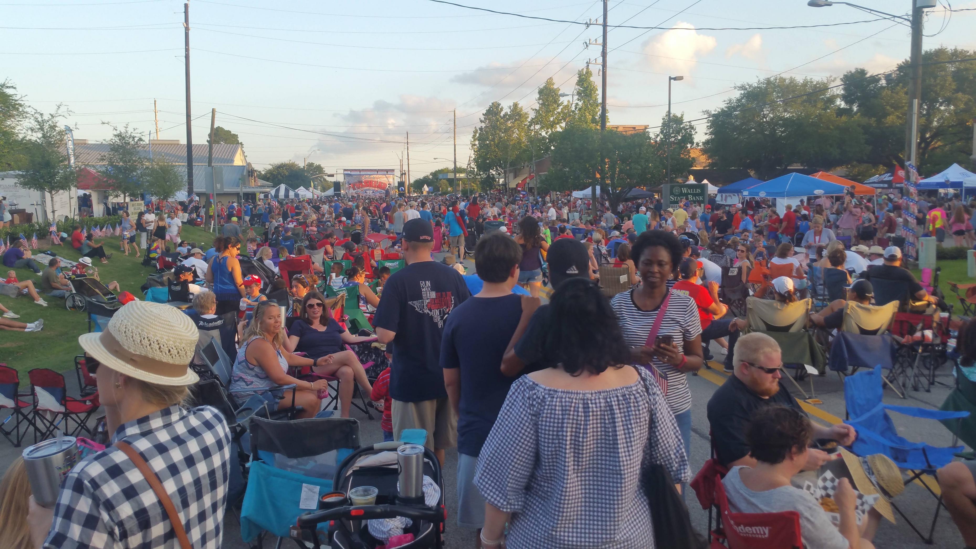 Big turnout at Fulshear Freedom Fest Scrolller