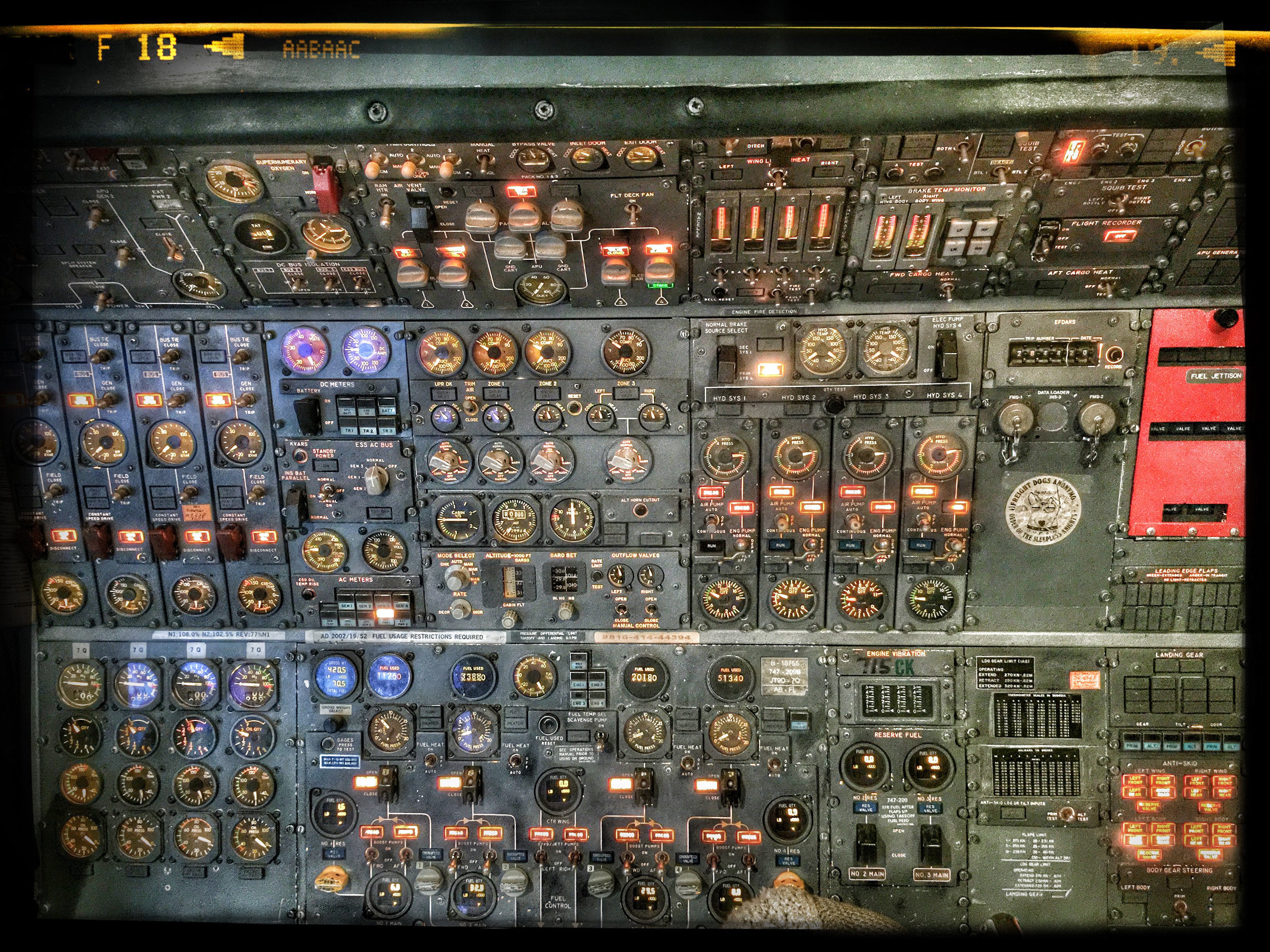 Boeing 747-200 Flight Engineer's Panel | Scrolller