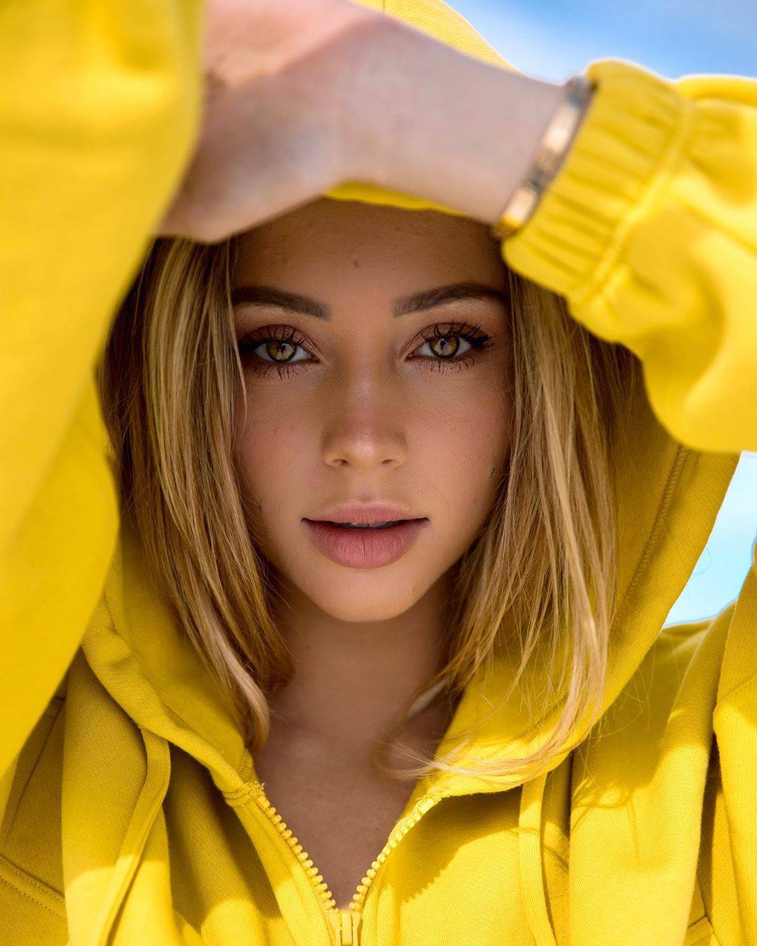 Charly Jordan Scrolller