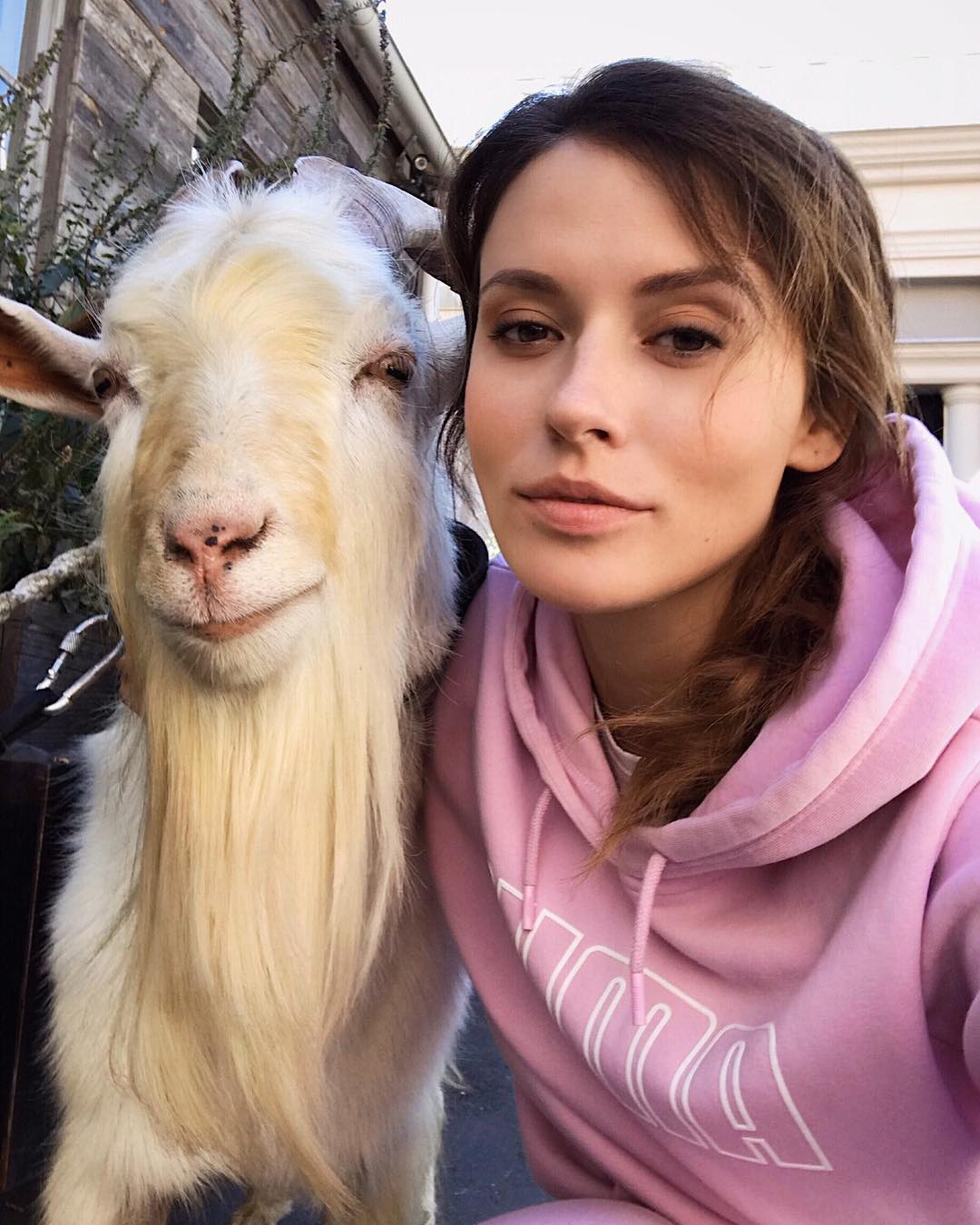 Christina Noir | Scrolller