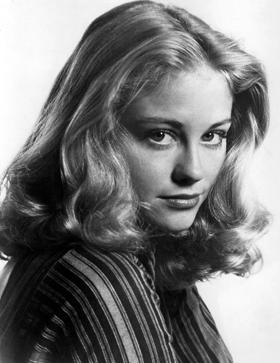 Cybill Shepherd, ca, 1980 | Scrolller