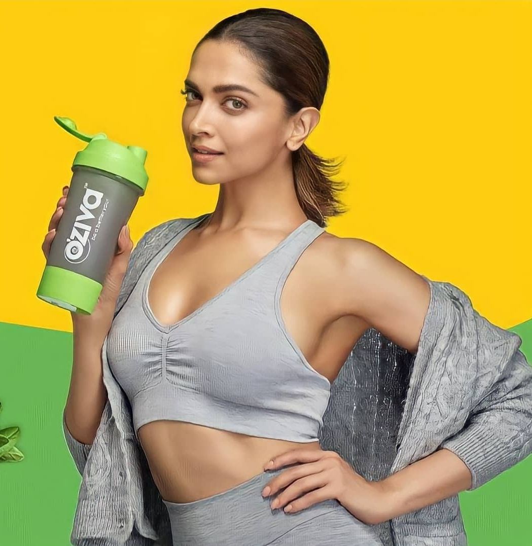 Deepika Padukone Scrolller