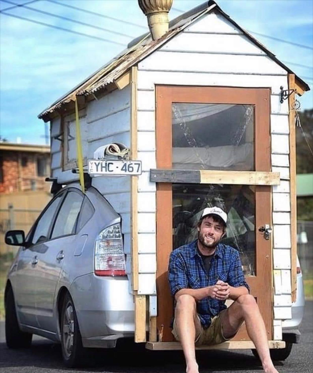 definition-of-tiny-house-on-wheels-scrolller