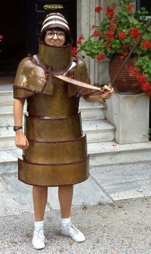 Dendra panoply, the oldest body Armour from the Mycenaean era | Scrolller