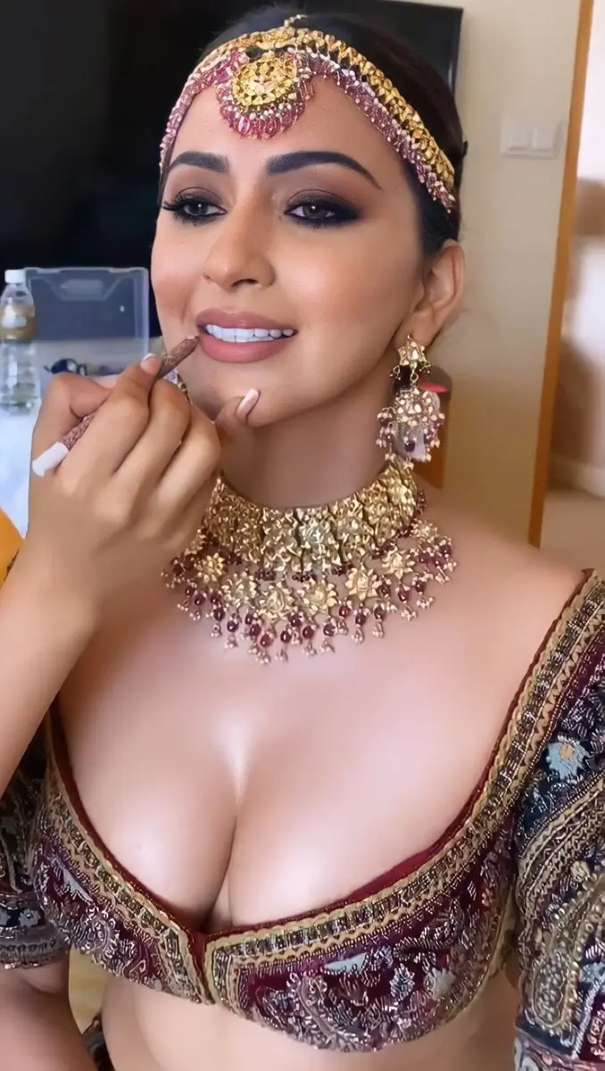 Don't know her name but she is hot