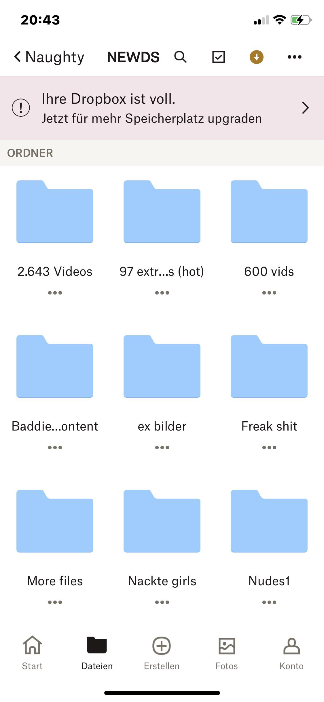 View and enjoy GermanTradesNSFW with the endless random gallery on Scrollle...