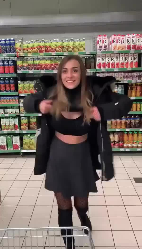 Dropping Her Titties In A Supermarket Scrolller 