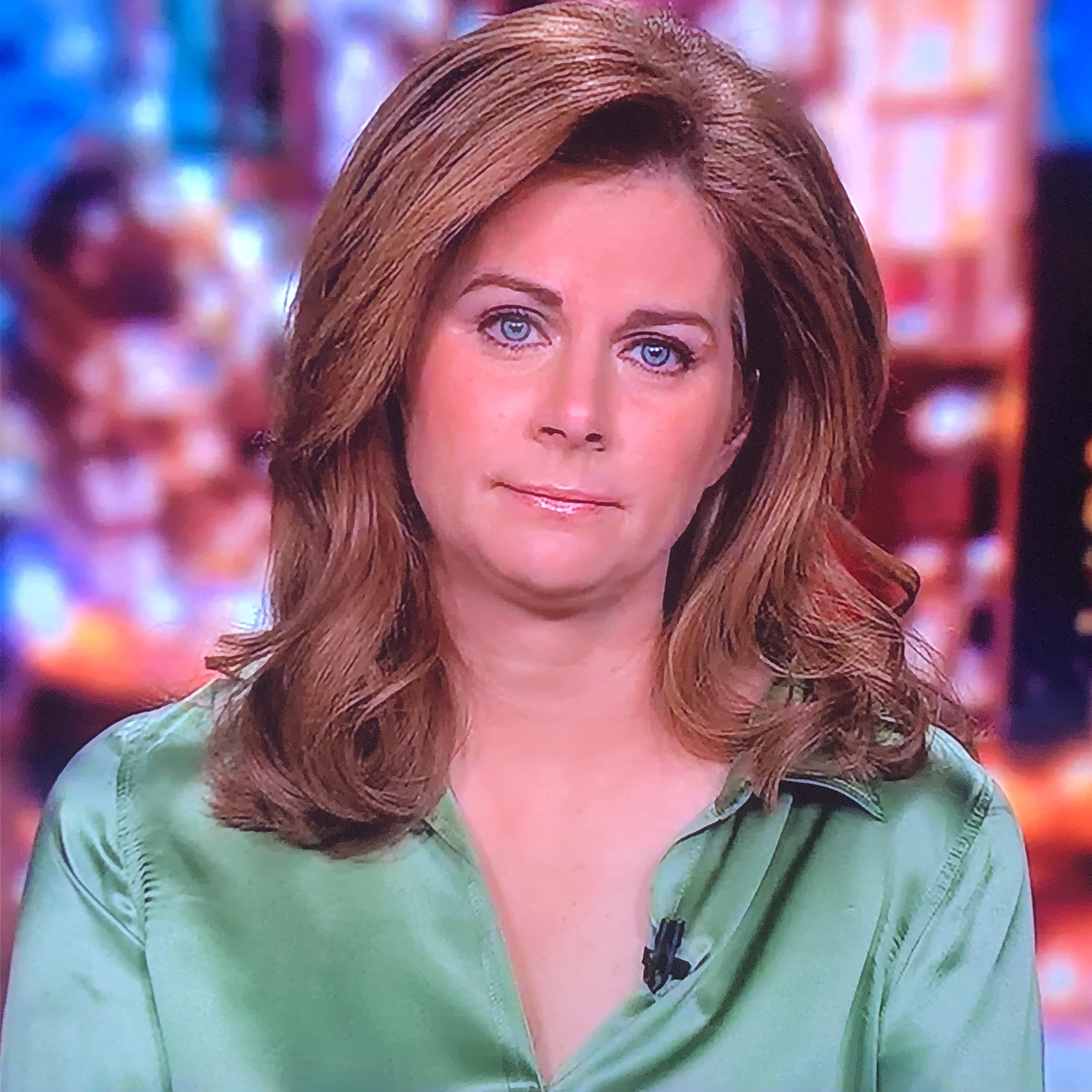 Erin Burnett | Scrolller