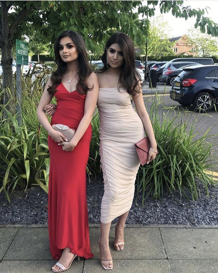 Ever Seen Two Hot Sluts Ready For A Gangbang Scrolller