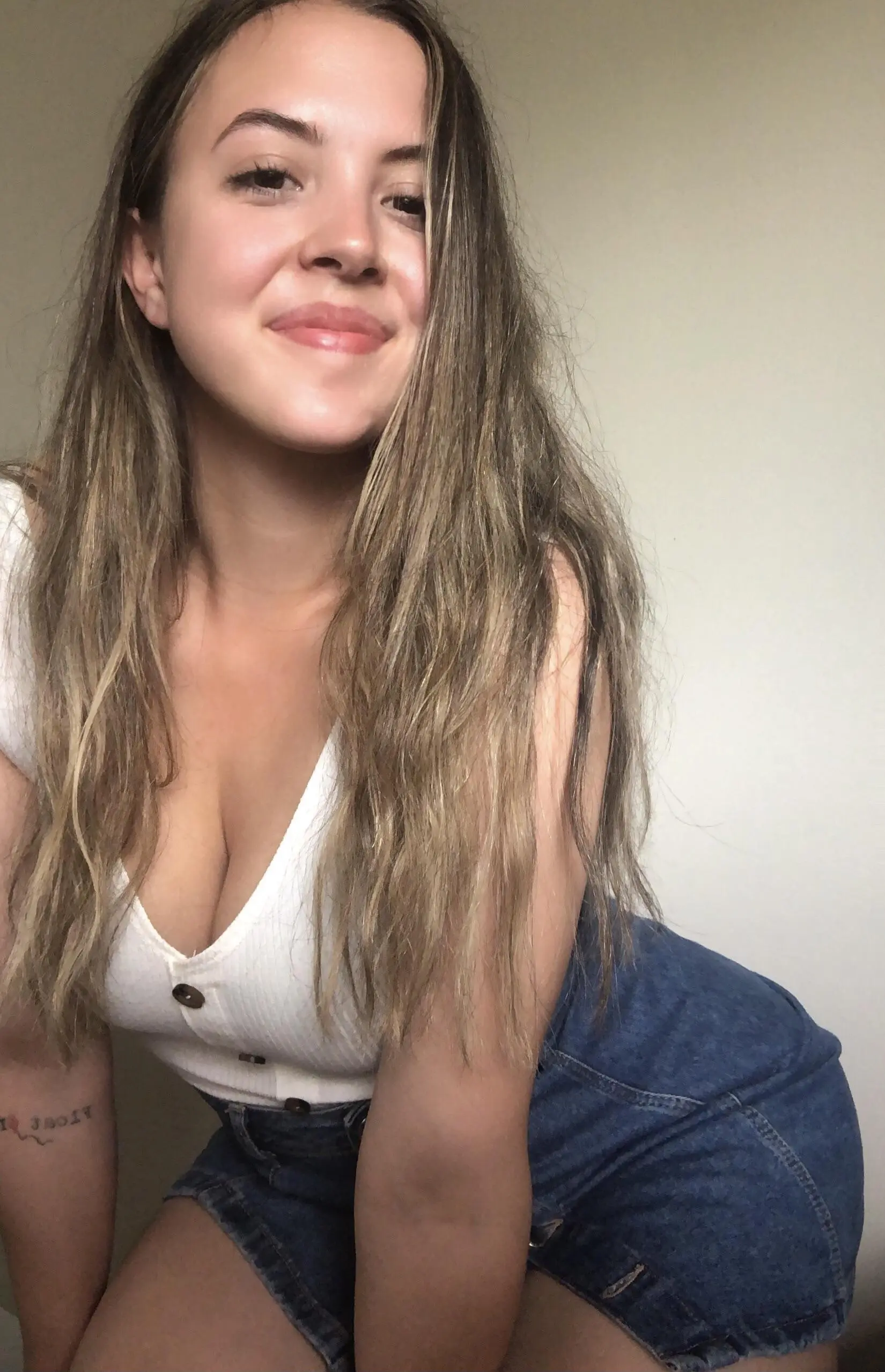 Feelin cute in my new jean skirt (23)