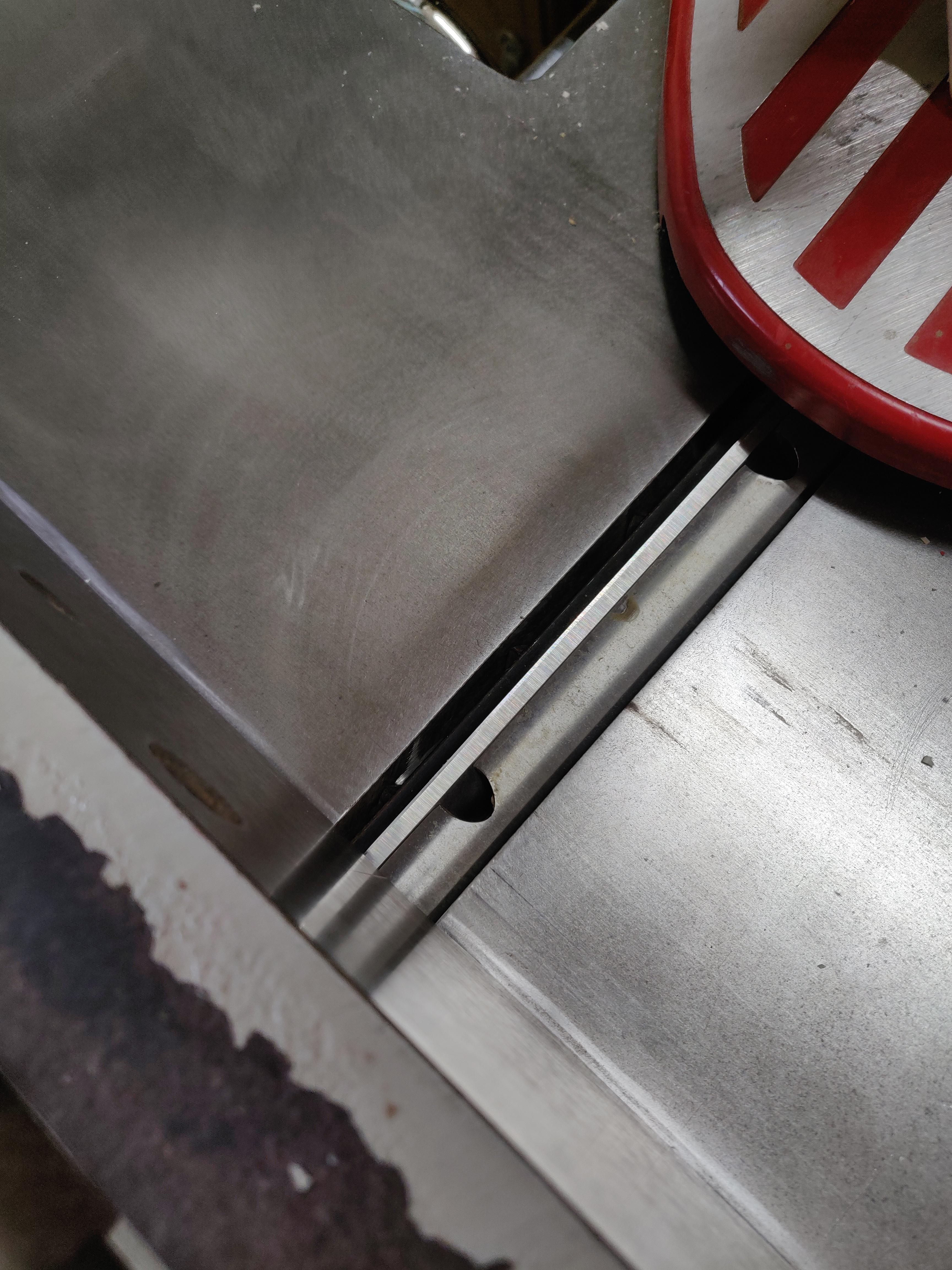 Finally changed blades on jointer. Not as hard as I expected with