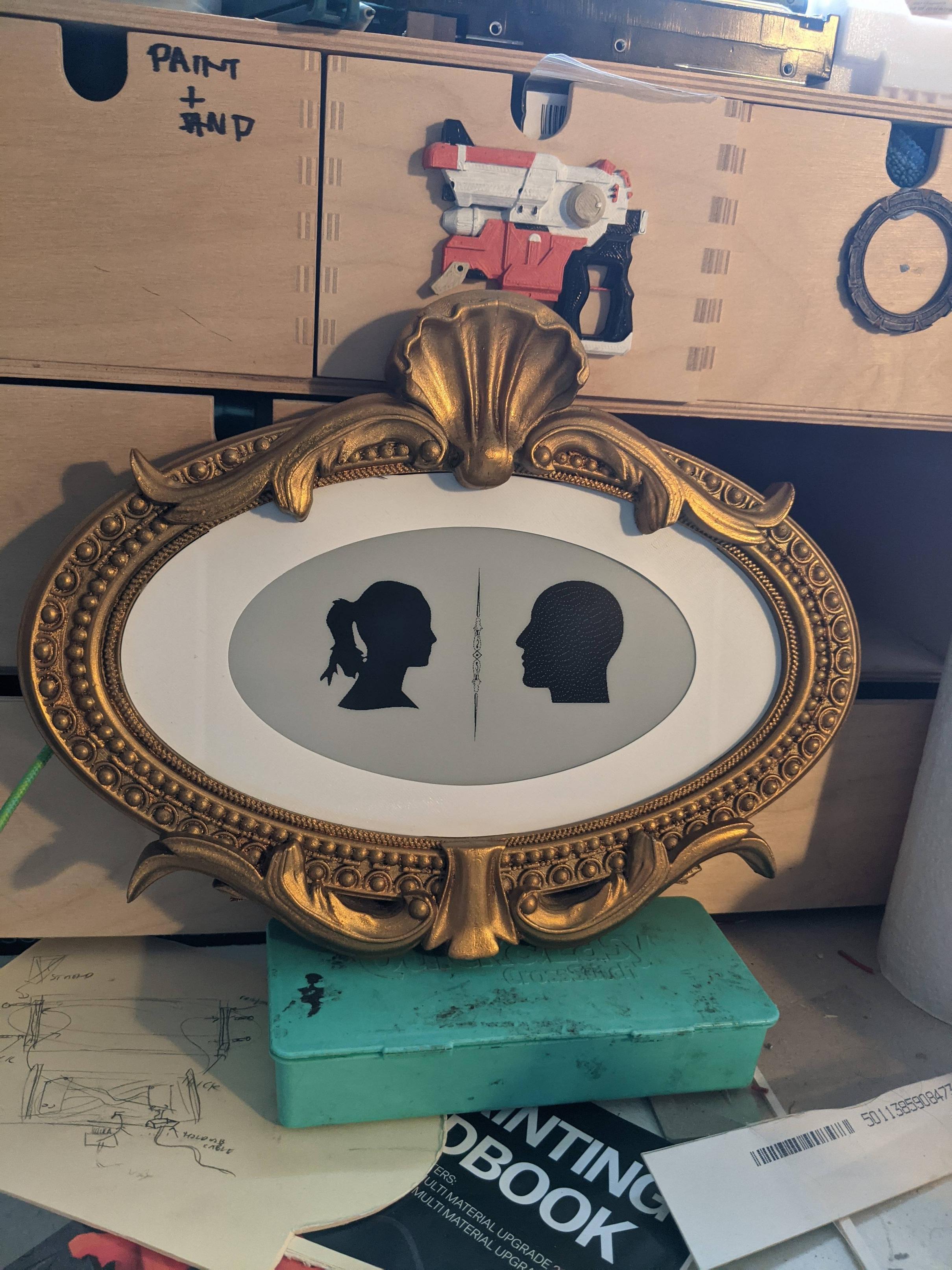 Finally finished my e-ink picture frame | Scrolller