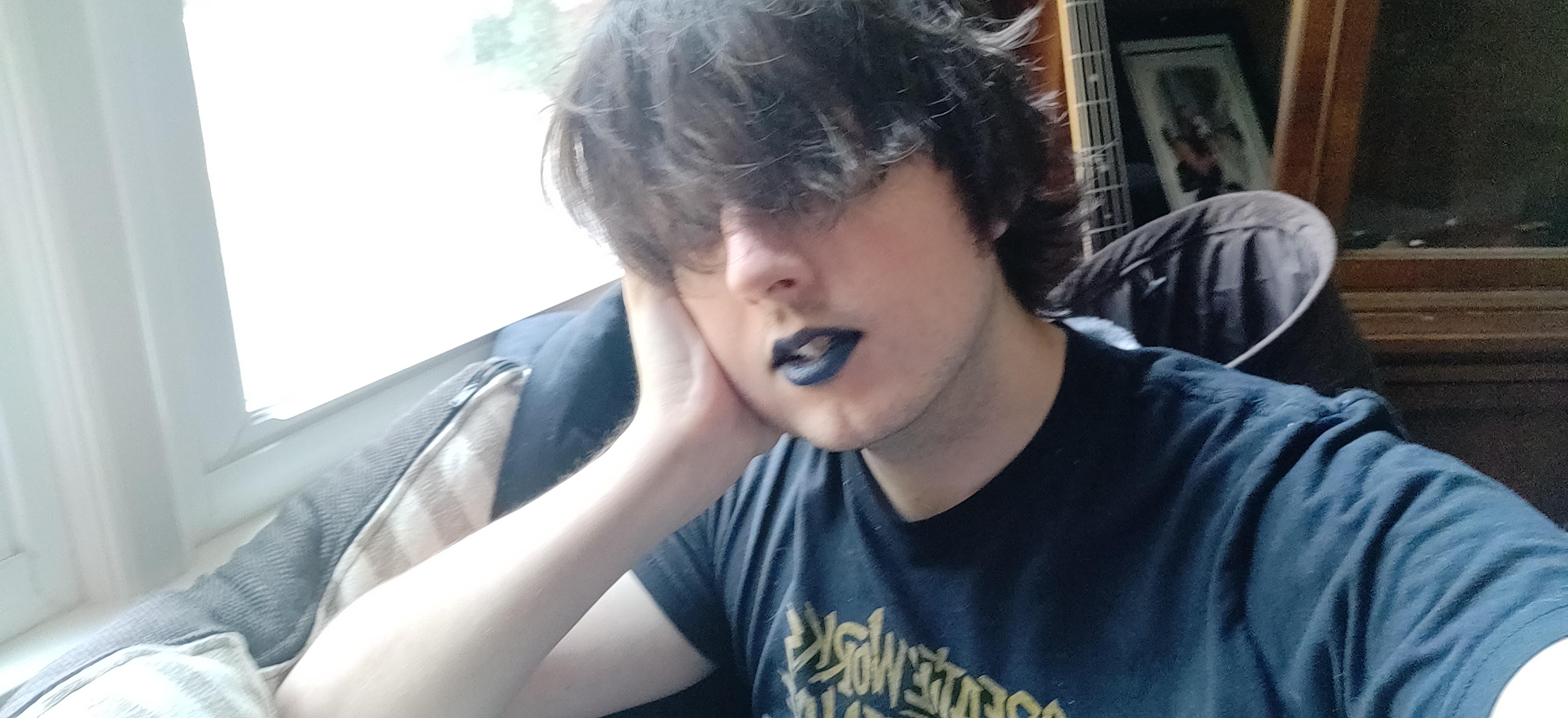 First Time Posting Here Messy Enough Trash Enby For You I Have A Big Tongue Too~ Scrolller 3085