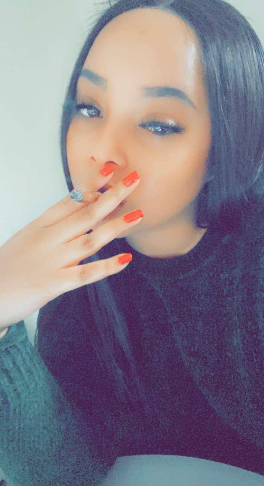 FREE MO ONLYFANS Scrolller