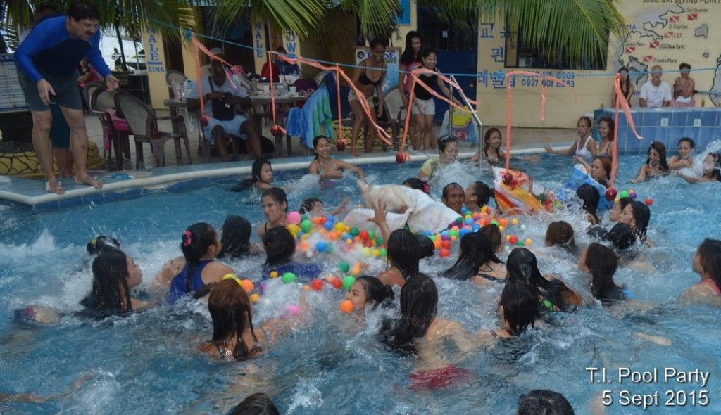 Full On Pool Party Frenzy Treasure Island Resort Subic Bay Scrolller