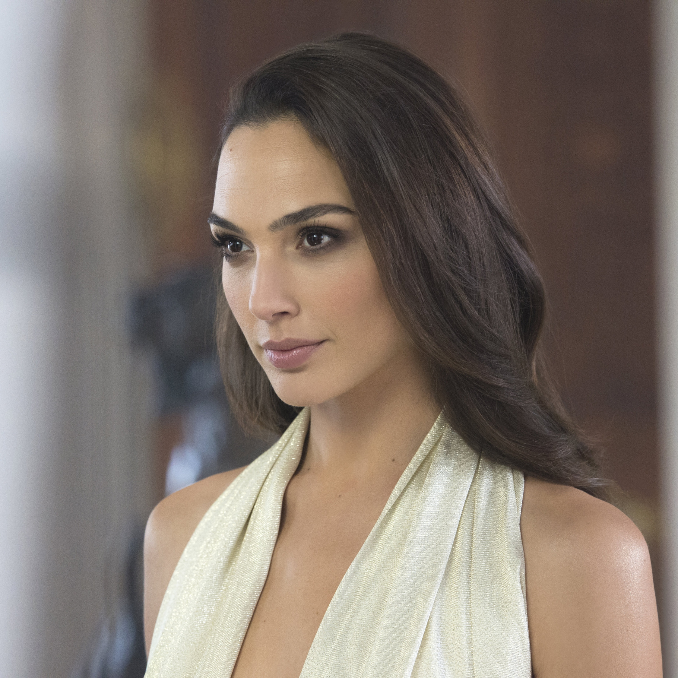 Gal Gadot Scrolller 