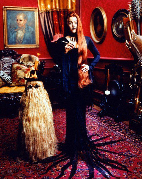 Gillian Anderson As Morticia Addams Scrolller