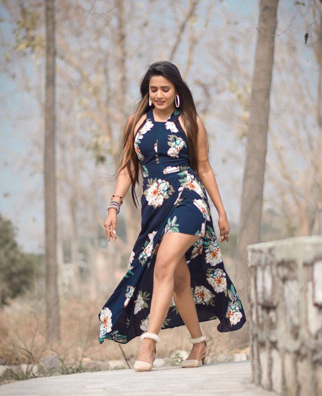 Gima ashi hot thighs😍 | Scrolller