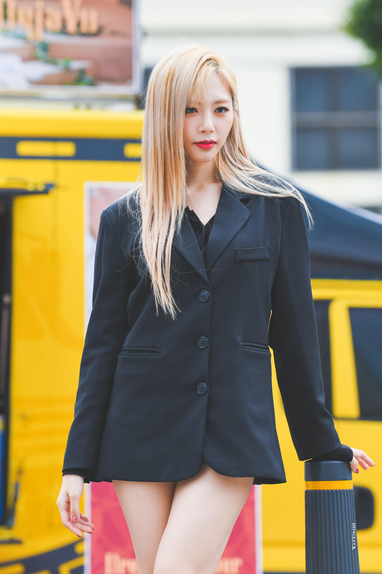 gorgeous-jiu-scrolller