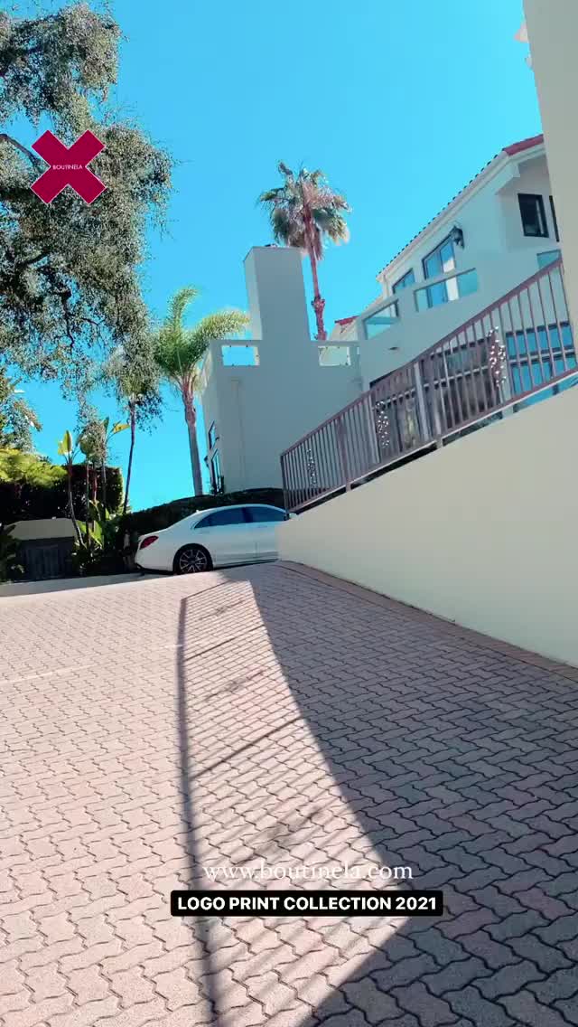 Grace Boor, Monica, Alexis Clark, Halle Cossy and Alanna Dergan | Scrolller