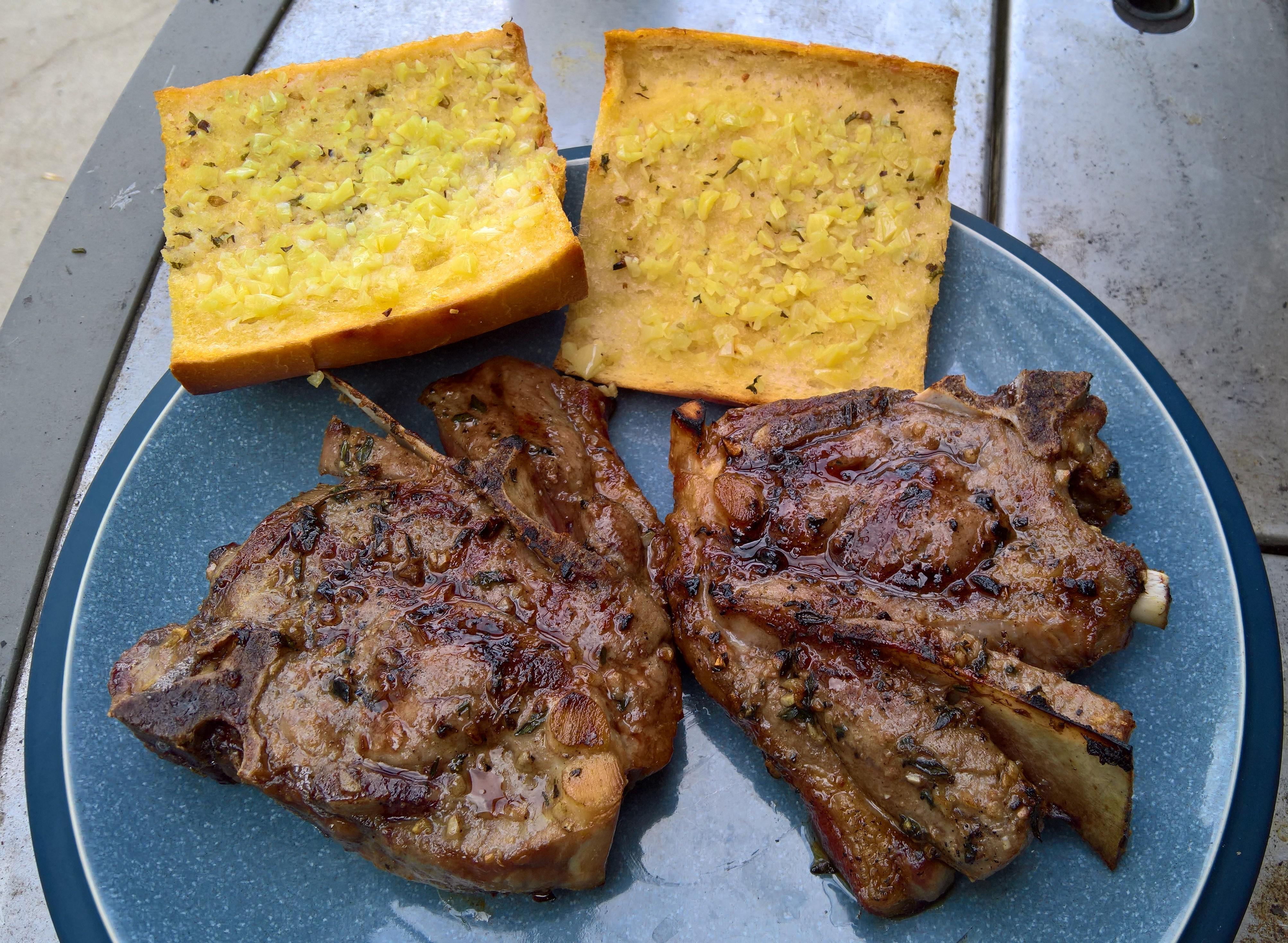 🔥🔥 Grilled classic lamb shoulder chops (marinated with rosemary, thyme