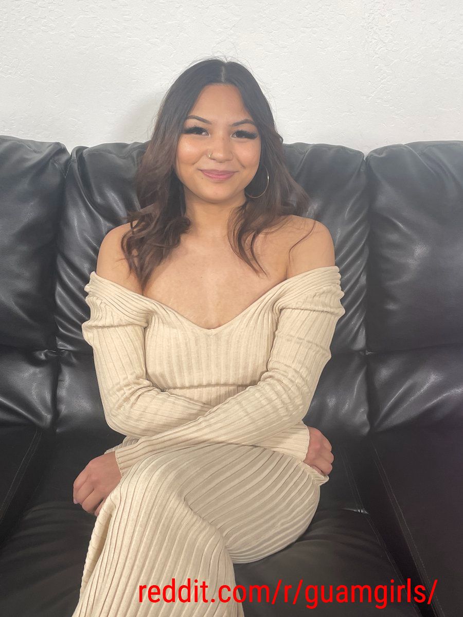 Anyone have her onlyfans? | Scrolller