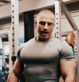 Gym bro | Scrolller