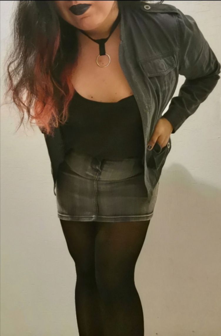 hello-there-just-wanted-to-show-today-s-outfit-do-you-think-it-s-too