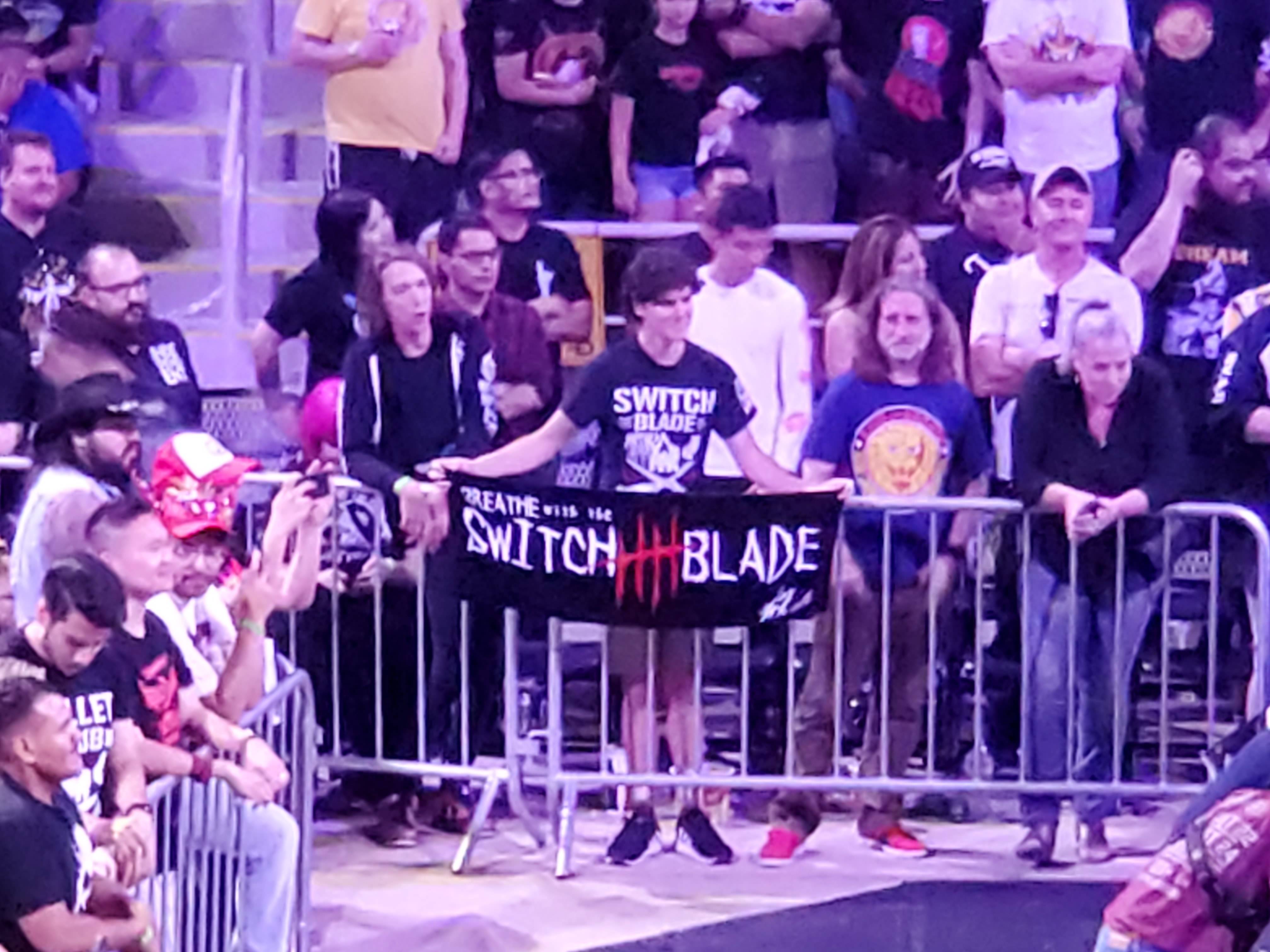 Here's a shout out to Jay White's only fan. Scrolller