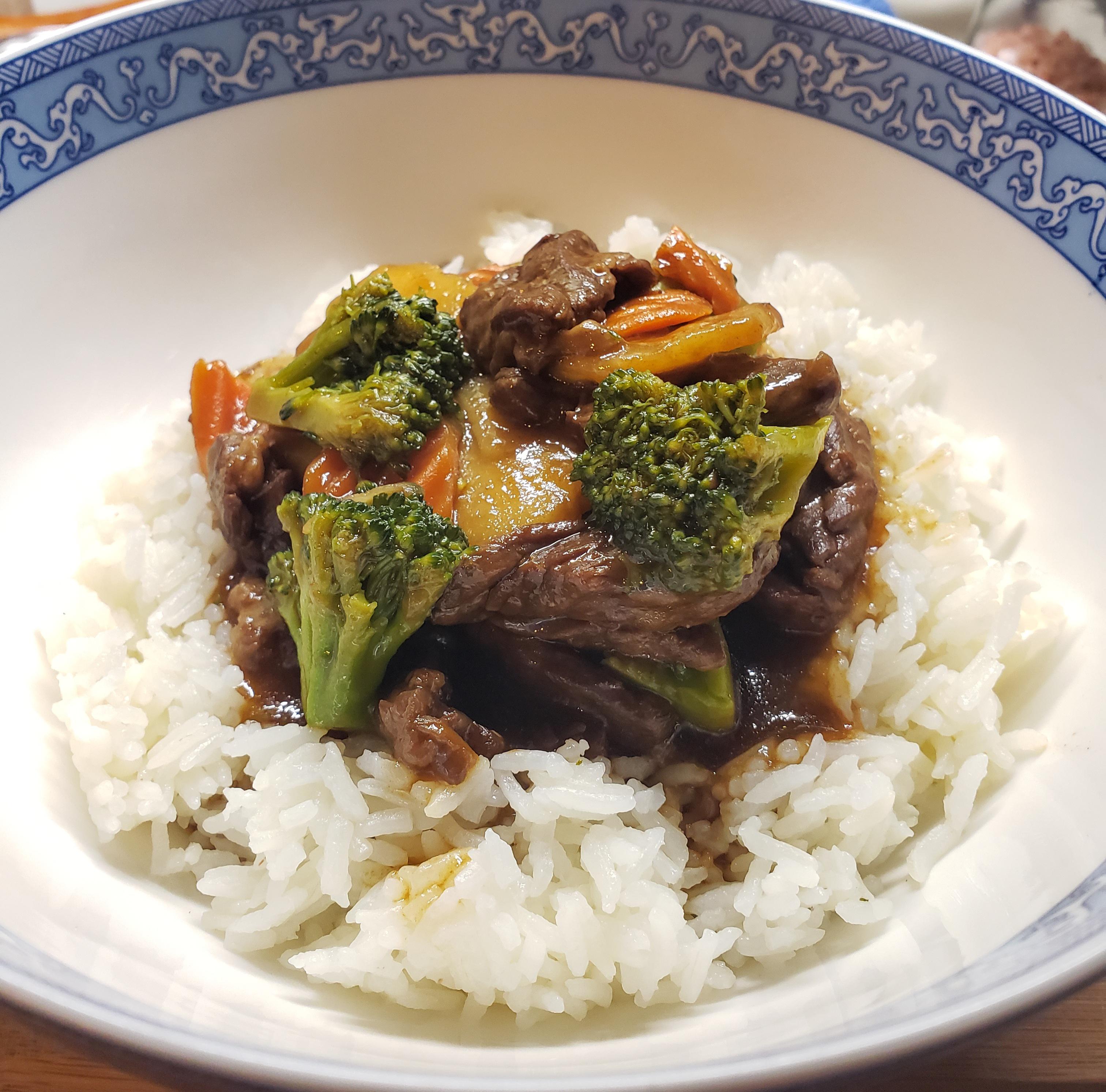 [Homemade] Beef and Broccoli Stirfry Scrolller