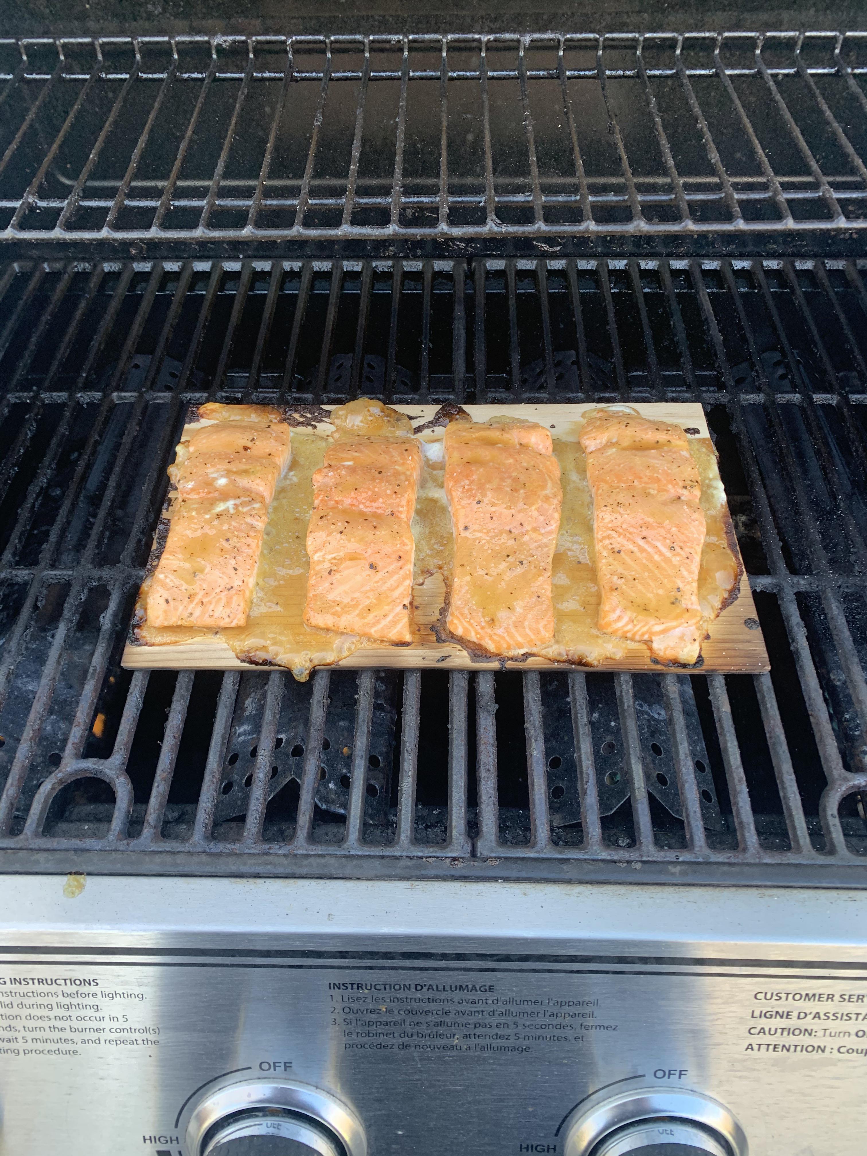 [Homemade] Cedar planked salmon with maple Dijon sauce Scrolller