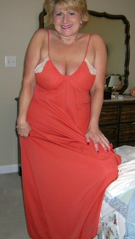 Hot Gilf Scrolller