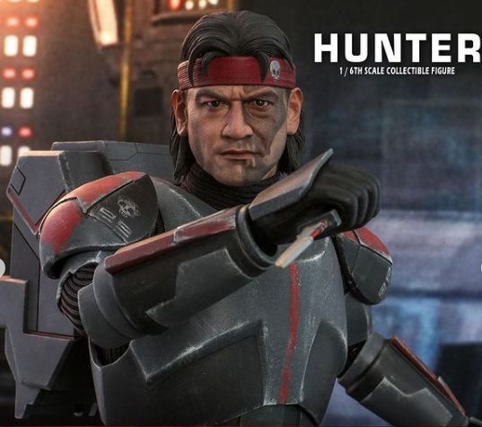 Hot Toys realistic Hunter figure just got revealed!!! he looks amazing ...