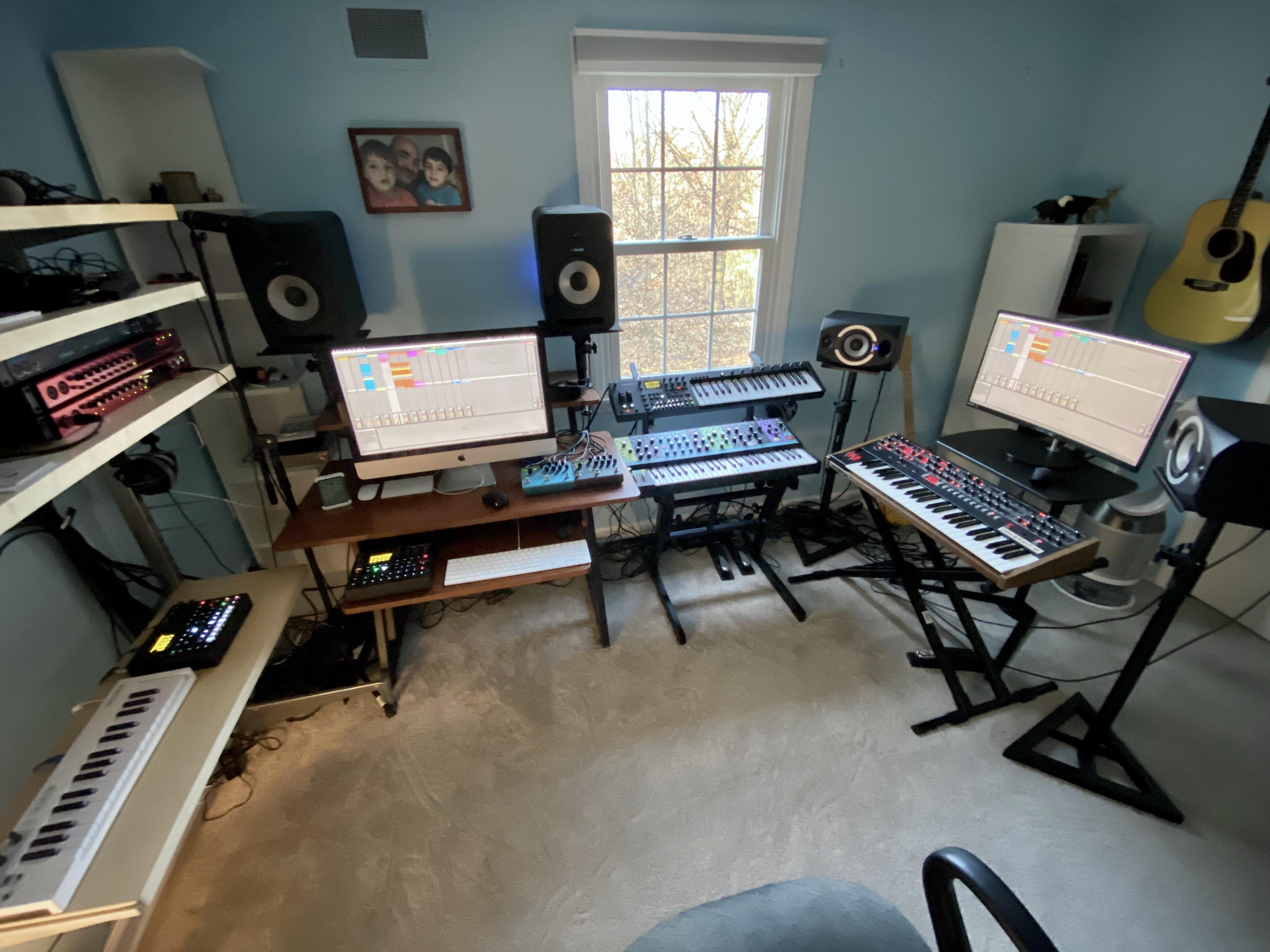 How I solved my studio configuration | Scrolller
