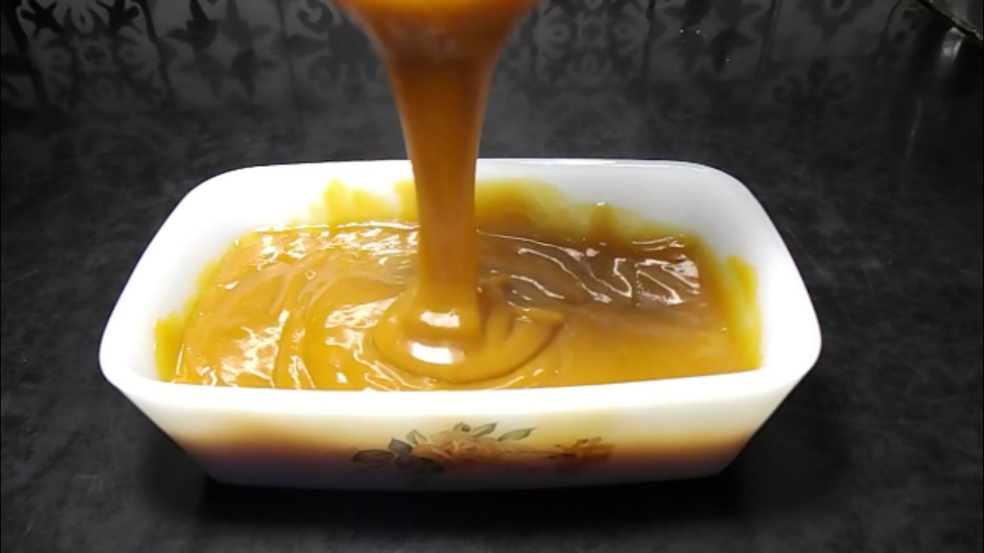How to make Caramel Sauce without heavy cream Scrolller