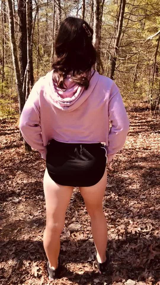 If A Booty Drops In The Forest And No One Is Around Does It Still Turn