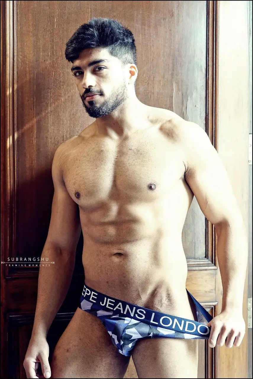 Wanna Remove My Undie 😉 ??