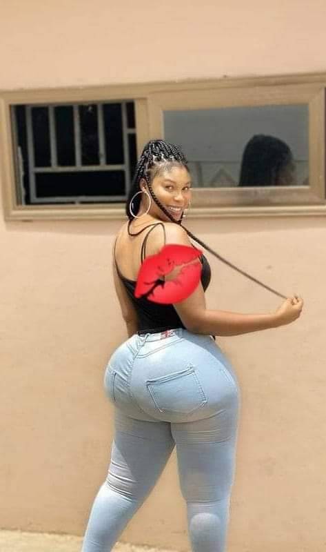 Huge Thick Booty in Tight Jeans | Scrolller