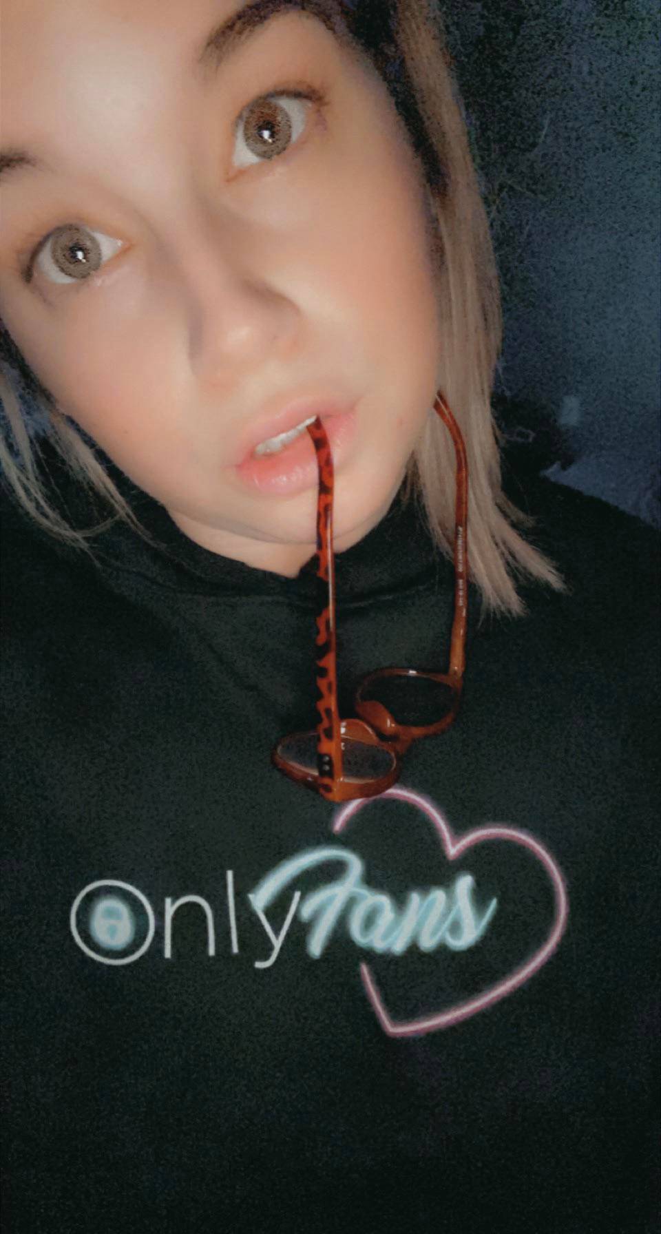 I love a good blank stare Scrolller