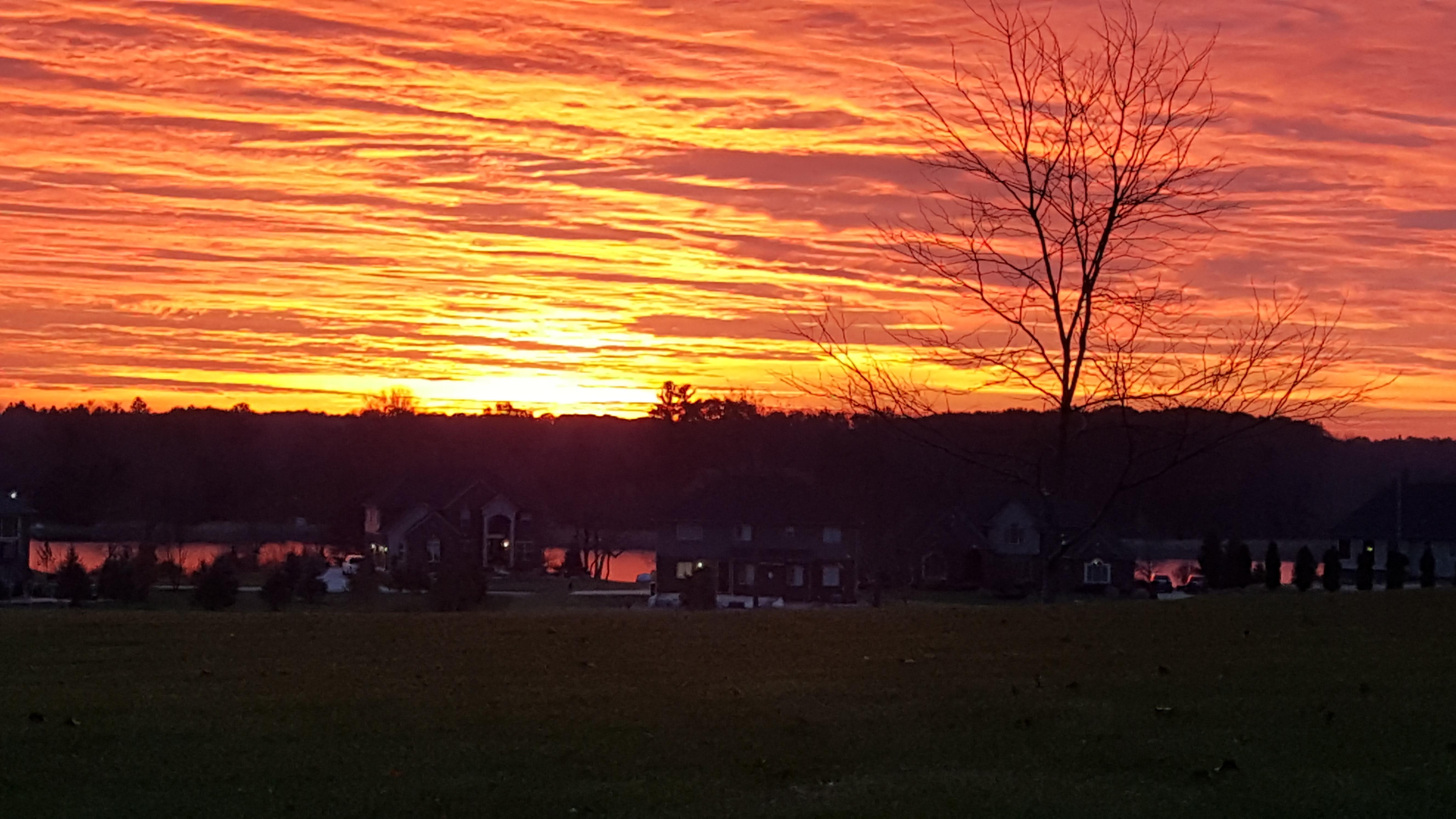 i-took-this-photo-on-my-drive-into-work-sunrise-over-oxford-i-hope