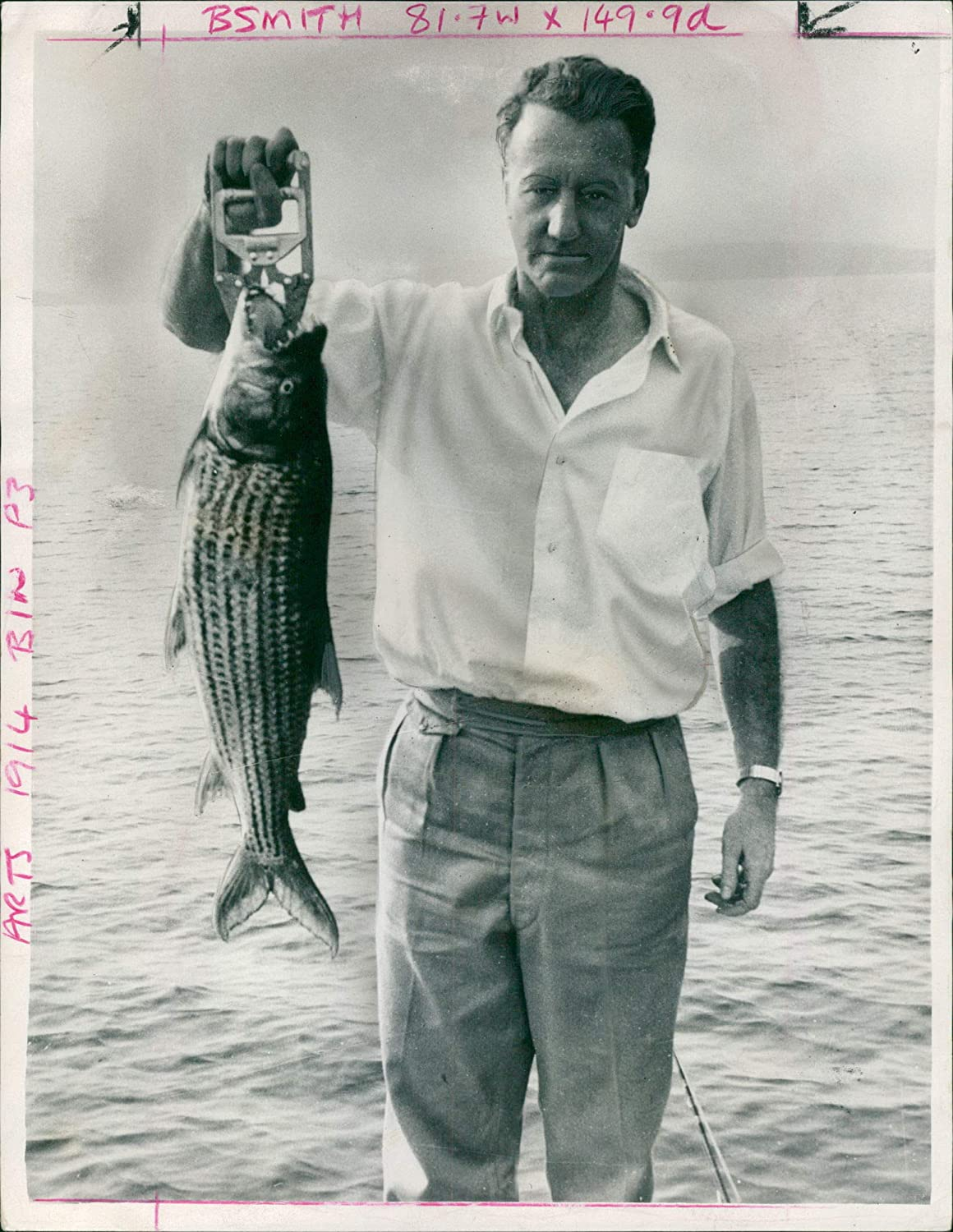 Ian and his fish | Scrolller