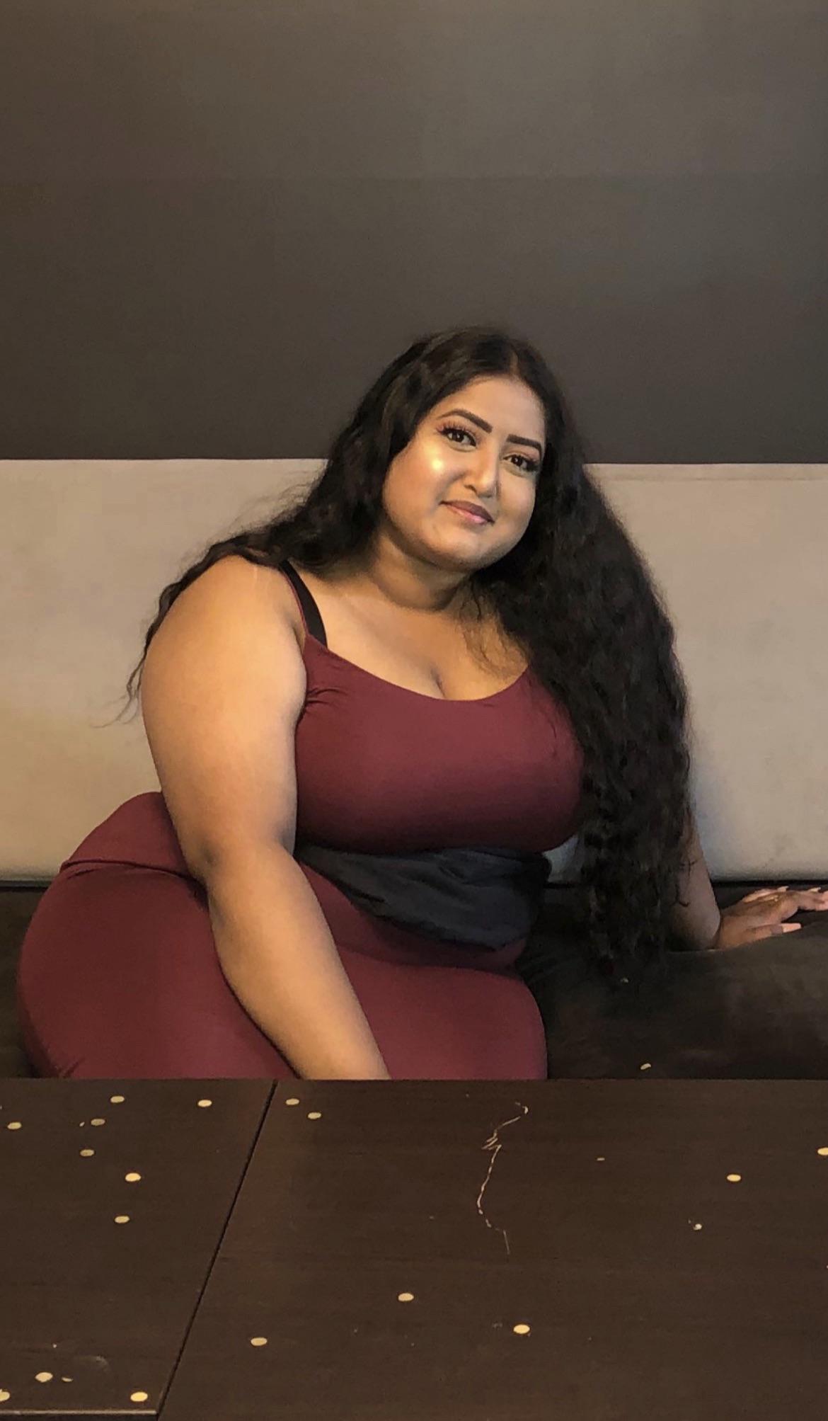 👍🏾 if you would pipe this thick Indian teen Scrolller