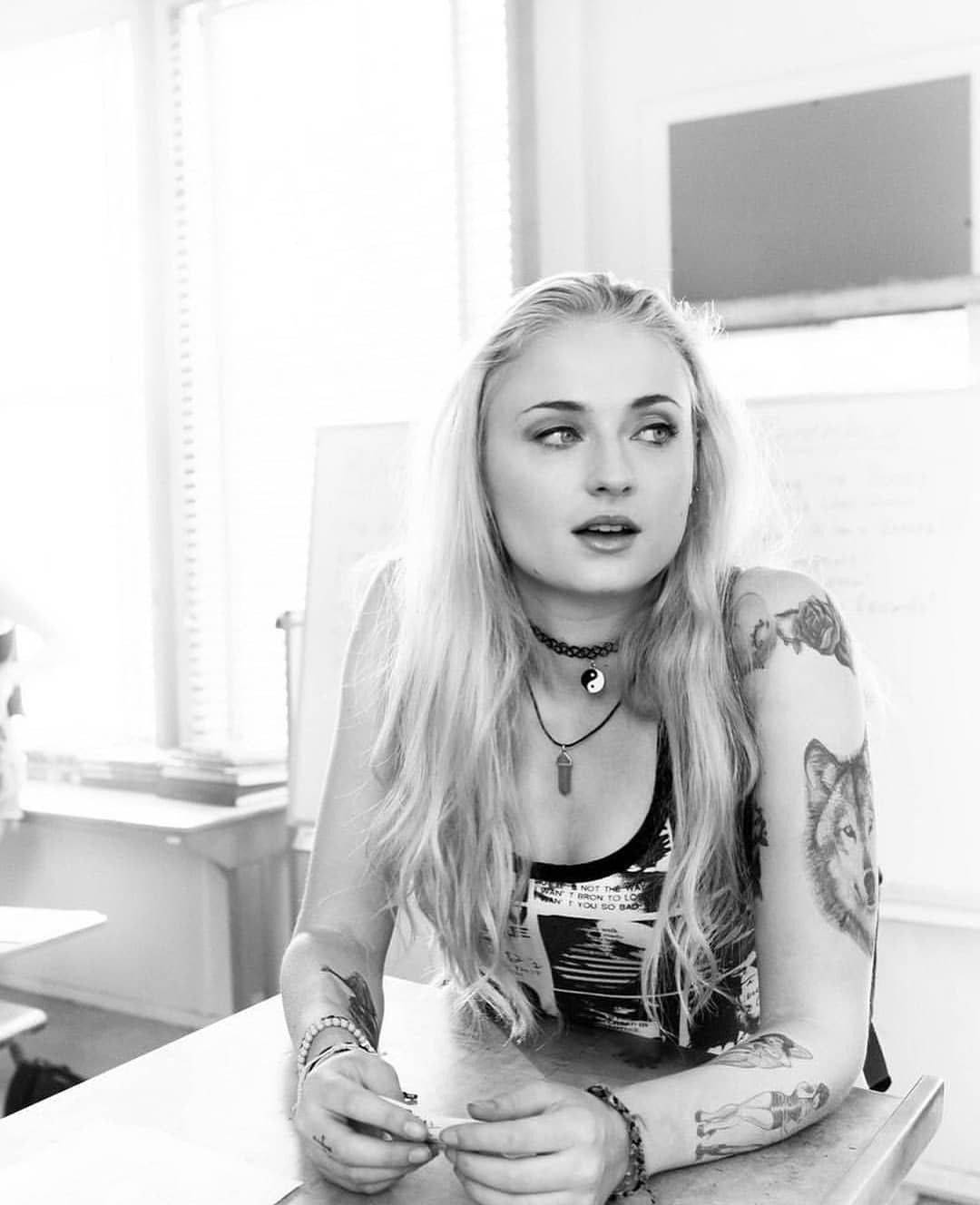 Sophie Turner | Scrolller