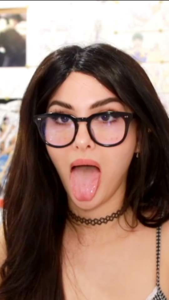 Sniperwolf Hot