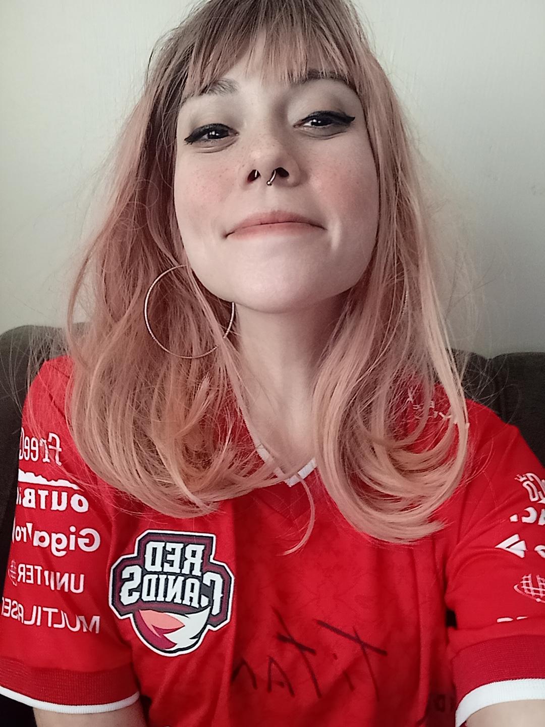 is-anyone-watching-league-of-legends-worlds-kisses-from-brazil
